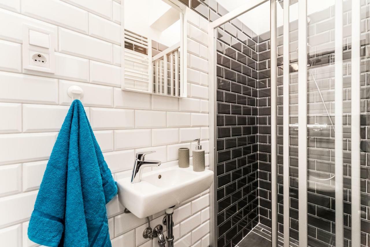 Bpr Colorlib Art Apartment Budapest Ngoại thất bức ảnh